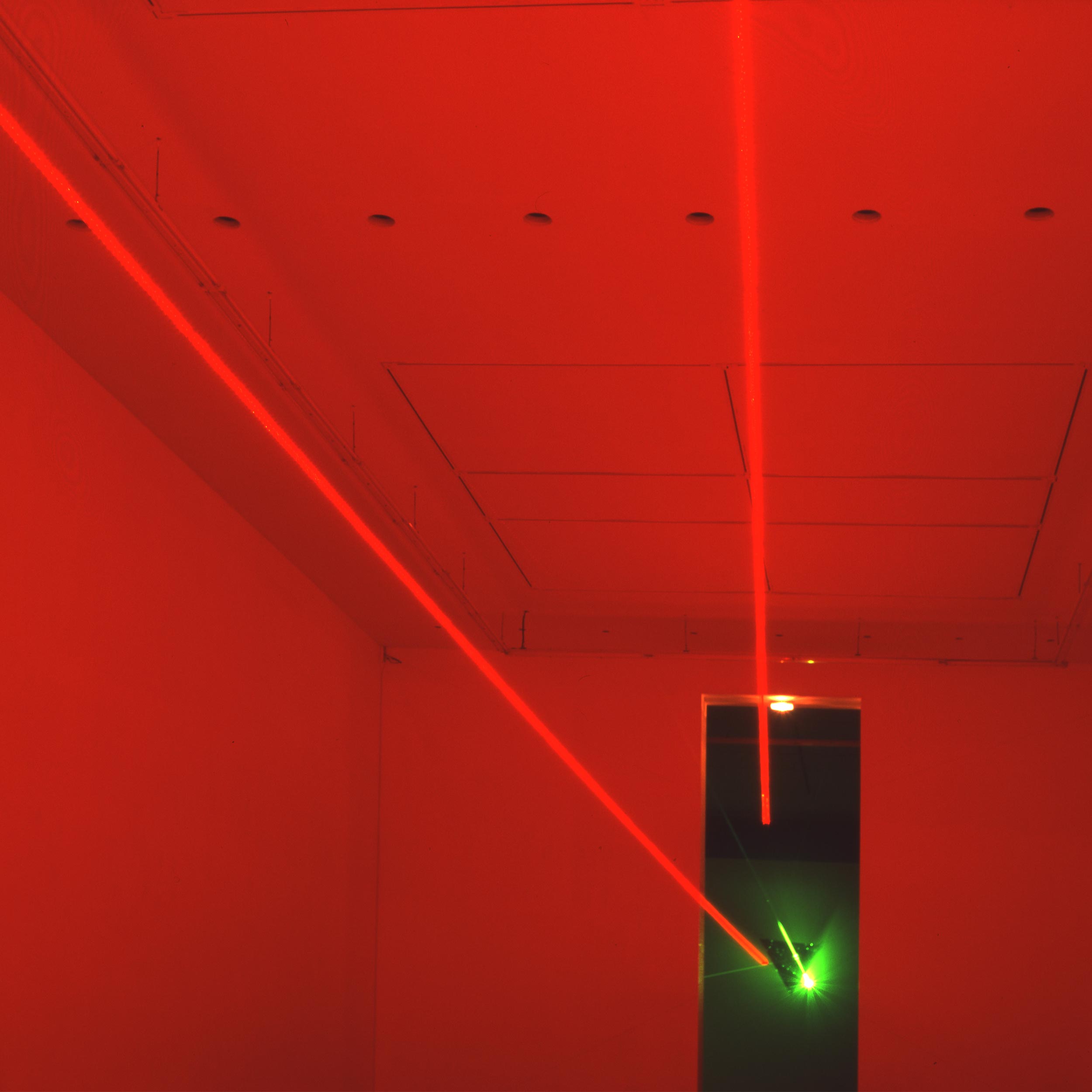 Rouge Phosphen: close-up of laser