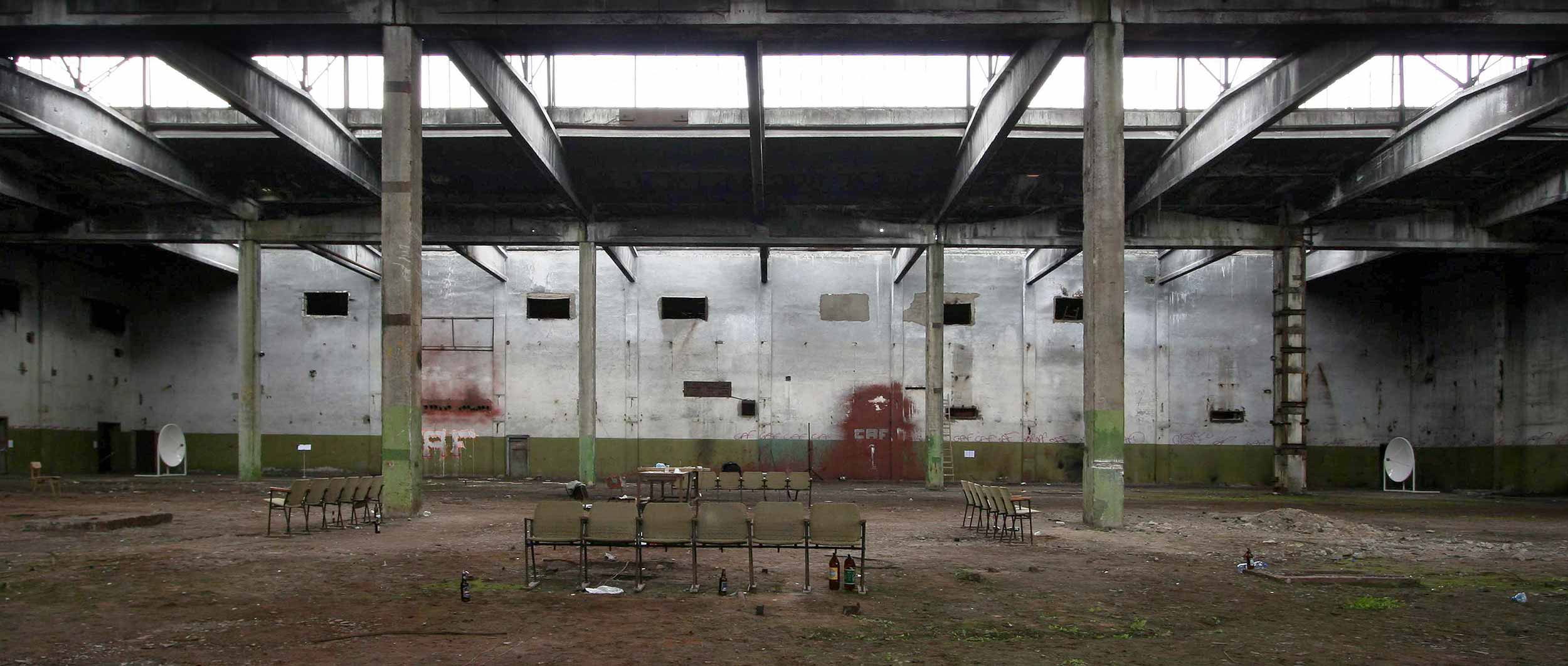 Outdoor Sound Installation: total from side