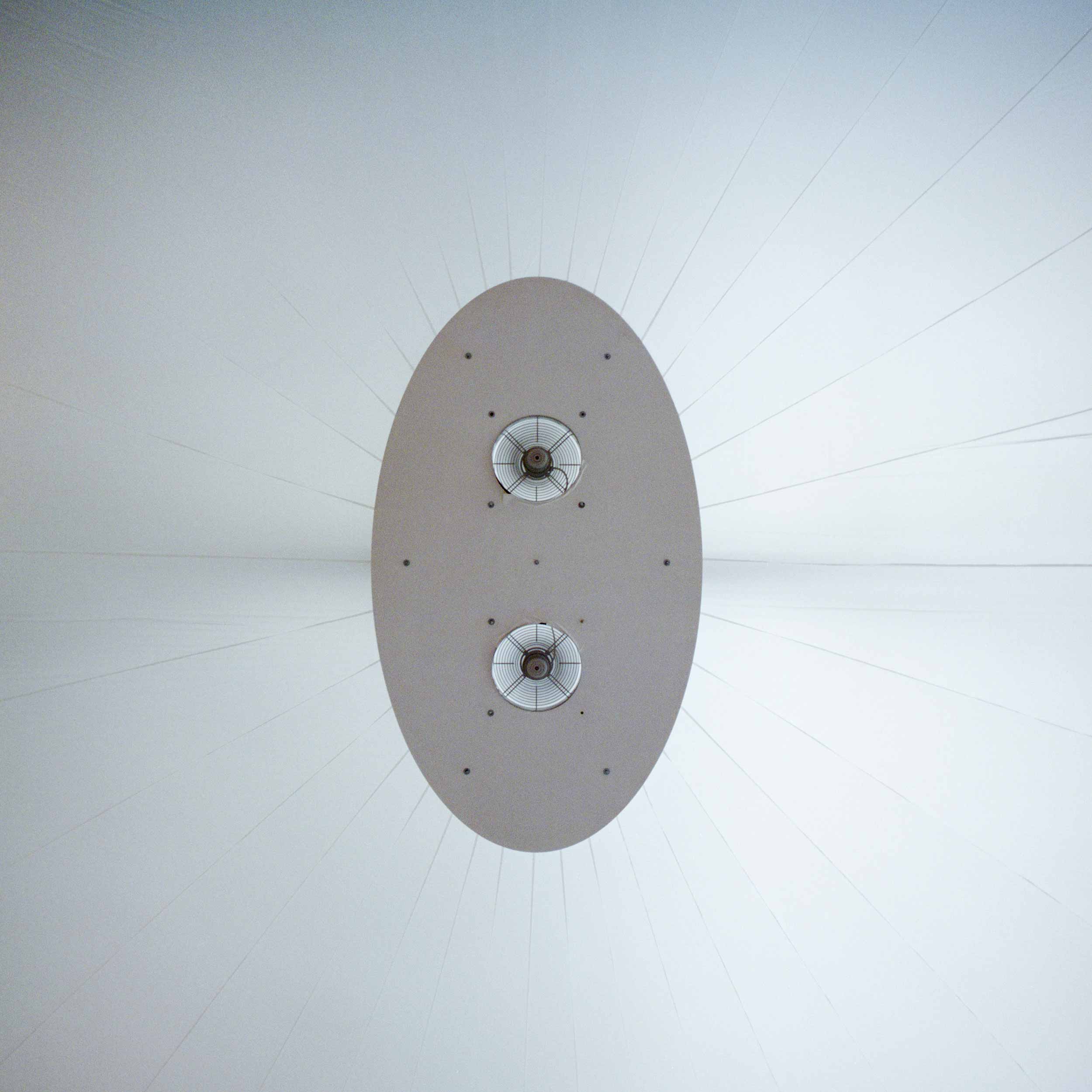 Nube Neumática: close-up on fans