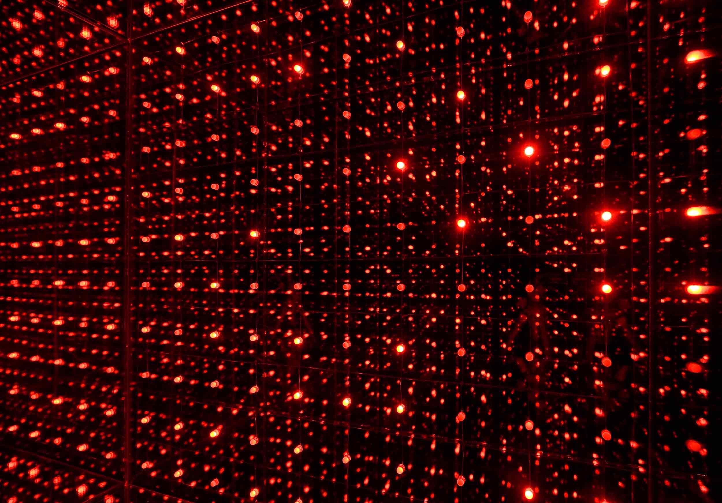 125 Litres of Infinity: close-up of LEDs