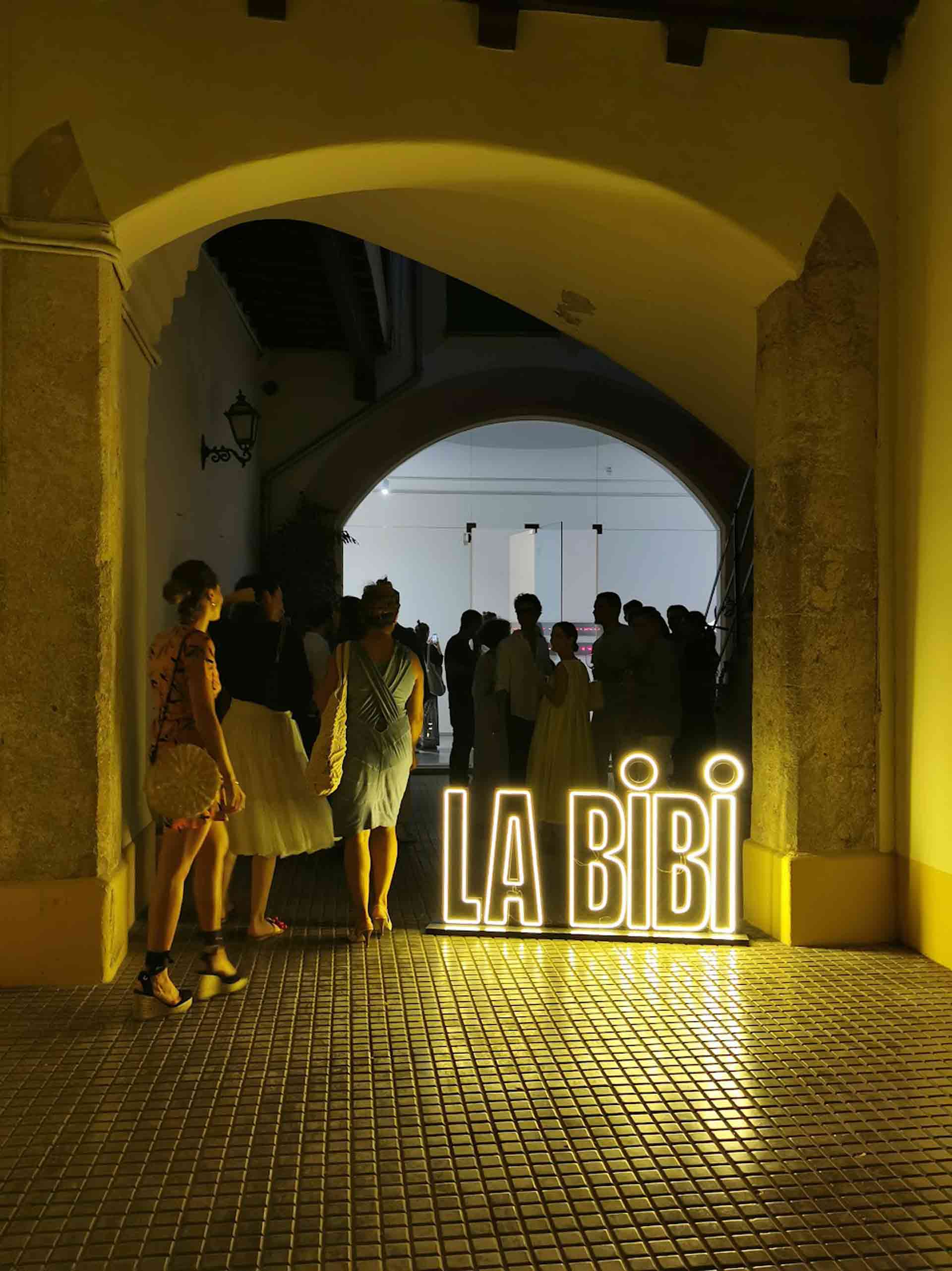 LA BIBI entrance with yellow neon sign
